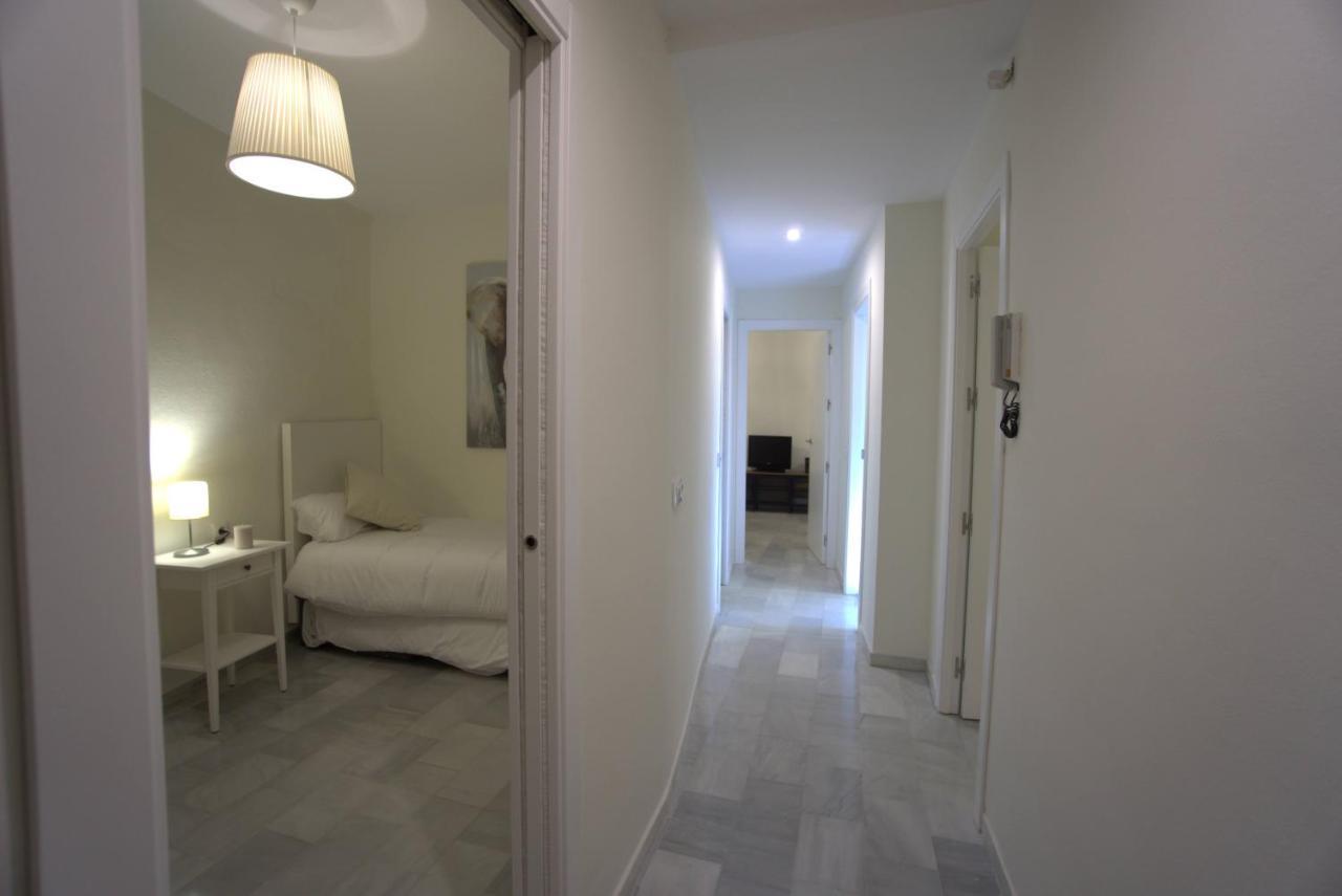 Rentalsevilla Descubriendo Las Iglesias Seville Exterior photo